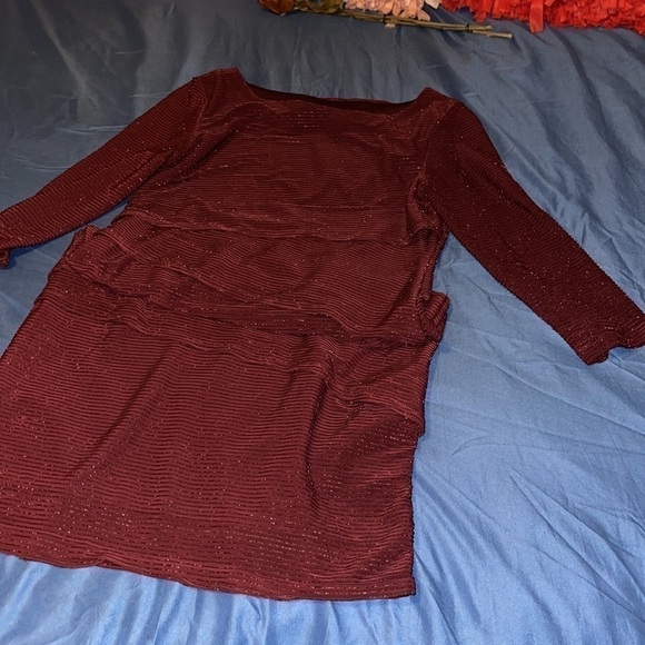 Ronni Nicole Tiered Midi Dress - Picture 6 of 6